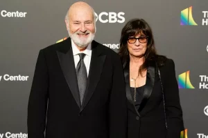 Dünyaca ünlü yönetmen ve eşi, evlerinde bıçaklanmış halde ölü bulundu