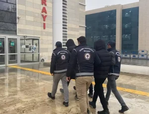 Elazığ’da 16 Düzensiz Göçmen Yakalandı