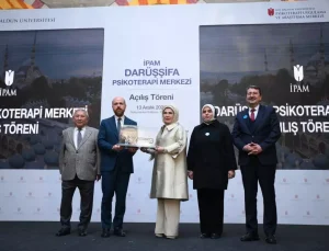 Emine Erdoğan, İHÜ İPAM Darüşşifa Psikoterapi Merkezi’nin açılışına katıldı