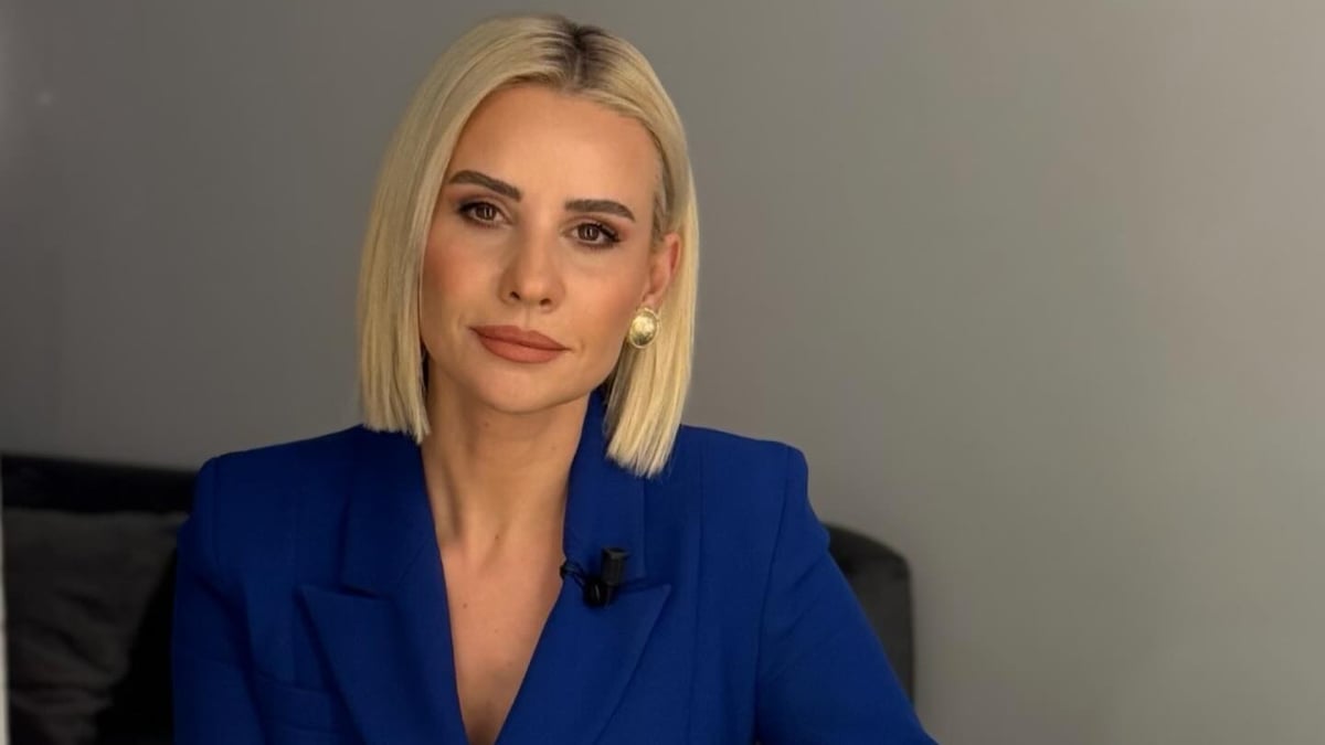 Esra Erol Atina’da! Eşiyle aşk tazeledi