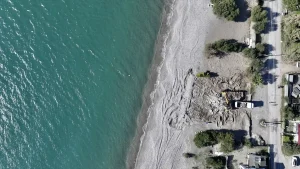 Fethiye’de Kaçak Yapılar Yıkılıyor