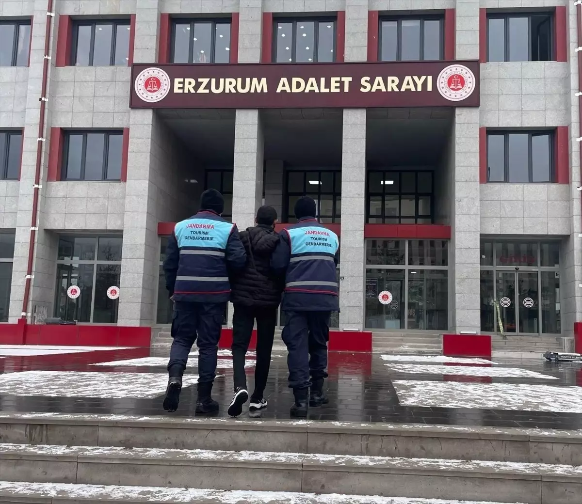 Firari Hükümlü Erzurum’da Yakalandı