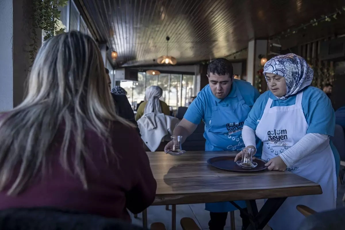 Gülümseyen Kafe: Engelli Bireylerin Başarısı