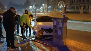 İnegöl’de Kaza: Sürücü Yaralandı