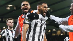 İskoçya Lig Kupası’nı Celtic’i yenen St. Mirren kazandı