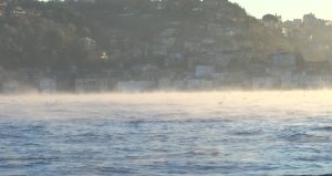 İstanbul Boğazı’nda görenleri şaşırtan manzara