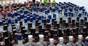 İstanbul merkezli sahte içki operasyonlarında 5 şüpheli tutuklandı