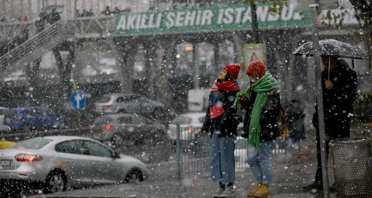 İstanbul Valiliği, tarih vererek uyardı! Megakente ‘kar yağışı’ geliyor…