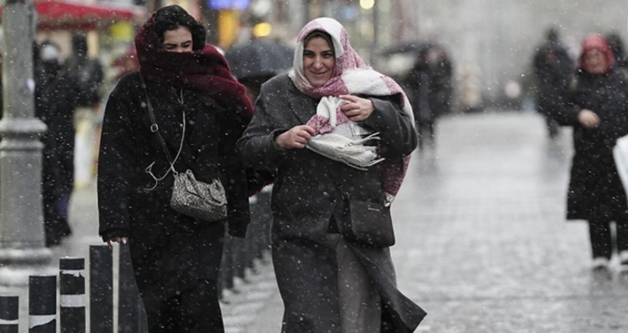 İstanbul’a yılbaşından önce kar sürprizi!