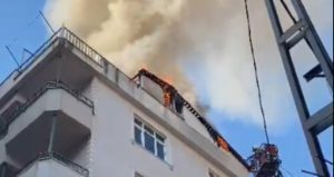 İstanbul’da 6 katlı binada yangın paniği