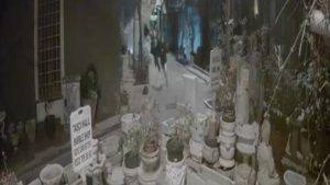 İstanbul’da çaldıkları telefonu sinyali kessin diye alüminyum folyoya sardılar