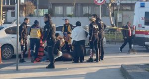 İstanbul’da korku dolu anlar: Çocuğa ateş ederken sokaktan geçeni vurdu!