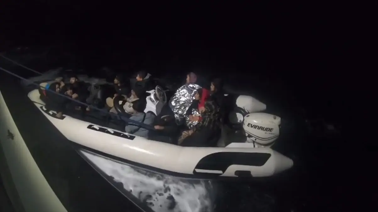 İzmir’de 56 Düzensiz Göçmen Yakalandı