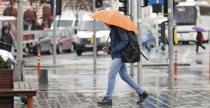 Karadeniz’de sağanak, Doğu Anadolu’da karla karışık yağmur bekleniyor