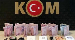 Kars’ta ehliyet sınavında kopya düzeneği: 3 gözaltı