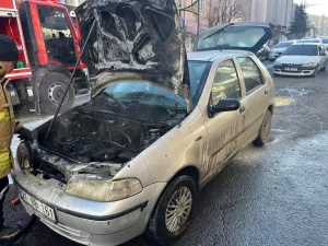 Kars’ta Otomobil Yangını