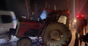 Kastamonu’da traktör ile cip çarpıştı, 3 kişi yaralı