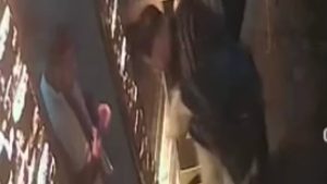 Kayseri’de boğazına şeker kaçan bebek Heimlich manevrası ile kurtarıldı