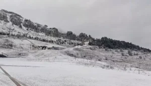 Keltepe Kayak Merkezi Yağışla Beyaza Büründü