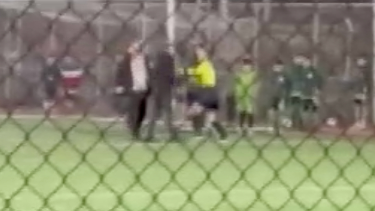 Kocaeli’de amatör maçta kadın hakeme saldırıp tokat atan antrenör gözaltına alındı