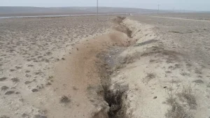 Konya’da Toprak Çökmeleri ve Yüzey Yarıkları Artıyor