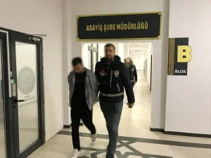 Körfez’de Oto Hırsızlığı: İki Zanlı Tutuklandı