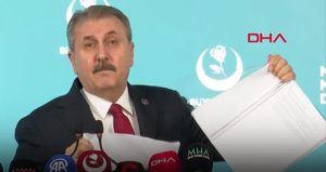 Küçük ortak DEM’in raporunu ‘paçavra’ diyerek yırttı!