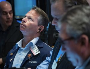 Küresel piyasalar bilanço fırtınasını atlatmaya çalışıyor