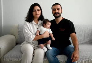 Kuşadası’nda SMA’lı Bebek İçin Duygu Dolu Doğum Günü Sürprizi