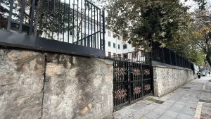 Lise Öğrencisi Pencereden Düştü