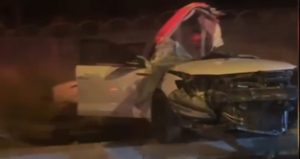 Malatya’da otomobil direğe çarptı; 1’i ağır, 2 yaralı