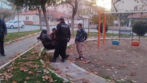 Manisa’da 10 gündür kayıp olan Asya, komşu ilçede bankta otururken bulundu