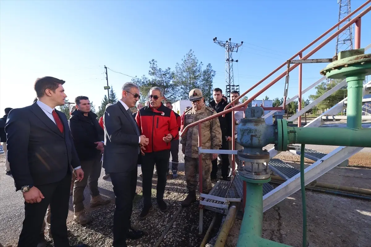 Mardin Valisi Tuncay Akkoyun Nusaybin ilçesini ziyaret etti