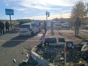 Mardin’de TIR Kazası: Otomobil Sürücüsü Ağır Yaralı