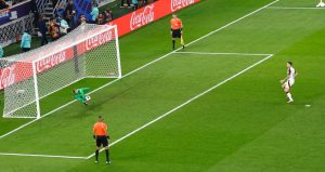 Matvey Safonov 4 penaltı kurtardı, şampiyon yaptı