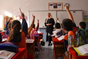 MEB, Okula Gitmeyen Çocuk Sayısını Yalanladı