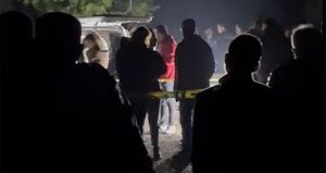 Mezarlıkta korkunç olay! 2 kişi araç içinde ölü bulundu