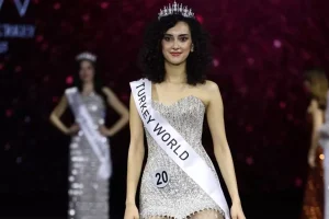 Miss Turkey 2025 güzeli Sıla Saraydemir oldu