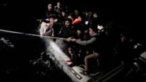 Muğla açıklarında 13’ü çocuk 29 düzensiz göçmen kurtarıldı