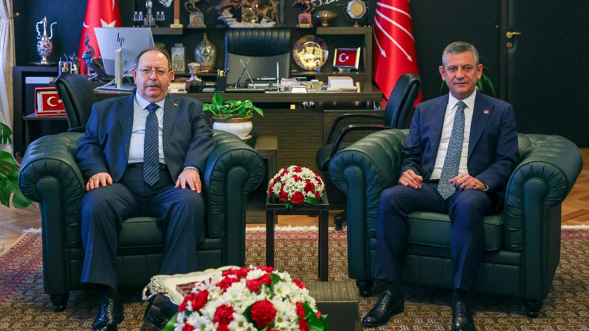 Özgür Özel, YSK Başkanı Ahmet Yener’i kabul etti