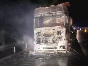 Pozantı’da Tanker Yangını Kontrol Altına Alındı