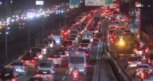 Sağanak yağış etkili oldu, İstanbul’da trafik durma noktasına geldi