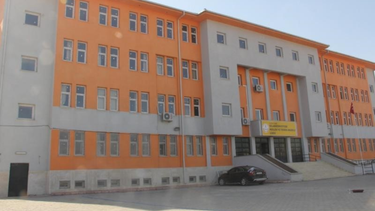 Şırnak’ta lisede taciz iddiası: Öğretmen gözaltına alındı