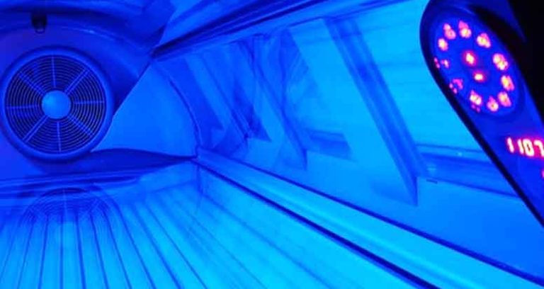 Solaryum cilt kanseri riskini neredeyse üçe katlıyor