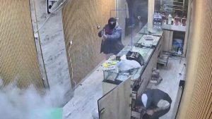 Suriye’de silahlı kuyumcu soygunu: 2 kardeş hayatını kaybetti