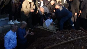 TCMB Başkanı Fatih Karahan’ın annesi son yolculuğuna uğurlandı