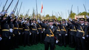 Teğmenlerin kılıçlı yemin davasında karar: Emre itaatsizlik cezası hukuka uygun bulundu