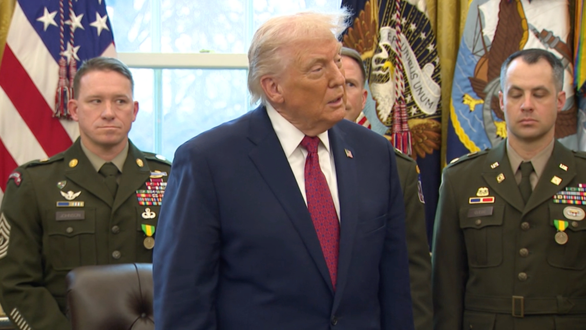 Trump sözünü tuttu: BBC’ye 5 milyar dolarlık karalama davası açtı