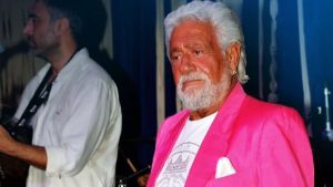 Ünlü şarkıcı Fedon içini döktü: Günah çıkarıyorum