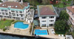 Uyuşturucu ve seks partilerinin yapıldığı yalıda garip şifre